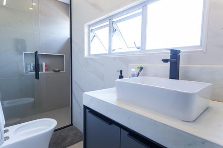 Apartamento à venda com 184m², 4 quartos e 2 vagas Apartamento à venda com 184m², 4 quartos e 2 vagasbanheiro suite