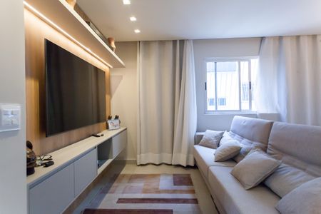 Apartamento à venda com 184m², 4 quartos e 2 vagas Apartamento à venda com 184m², 4 quartos e 2 vagasSala de TV