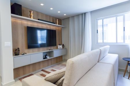 Apartamento à venda com 184m², 4 quartos e 2 vagas Apartamento à venda com 184m², 4 quartos e 2 vagasSala de TV