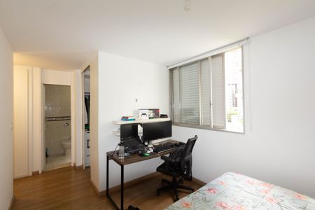 Apartamento à venda com 116m², 3 quartos e 1 vaga Apartamento à venda com 116m², 3 quartos e 1 vagaSuíte