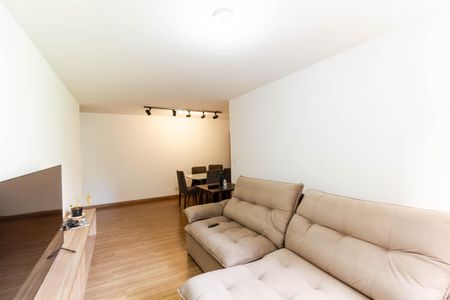 Apartamento à venda com 116m², 3 quartos e 1 vaga Apartamento à venda com 116m², 3 quartos e 1 vagaSala