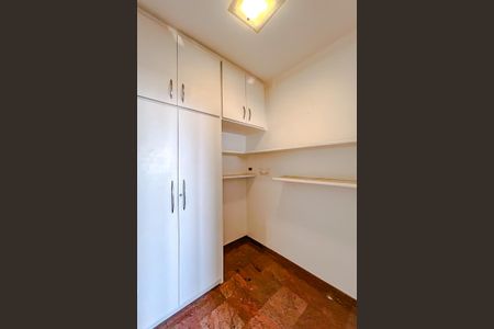 Apartamento para alugar com 191m², 4 quartos e 3 vagasQuarto de Serviço