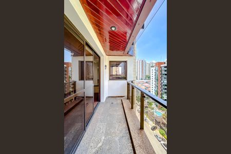 Apartamento para alugar com 191m², 4 quartos e 3 vagasVaranda da Sala