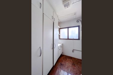 Apartamento para alugar com 191m², 4 quartos e 3 vagasÁrea de Serviço