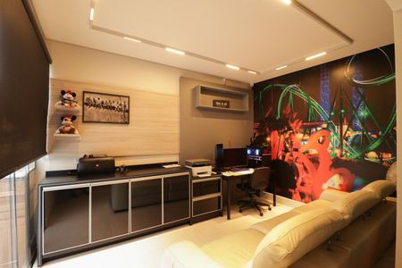 Apartamento à venda com 246m², 4 quartos e 5 vagasEscritório/Quarto de games