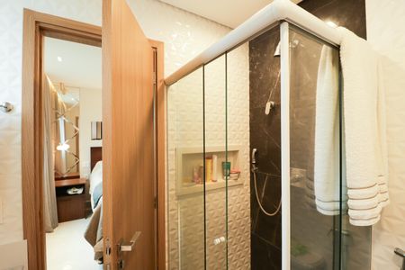 Apartamento à venda com 246m², 4 quartos e 5 vagasBanheiro da Suíte 3