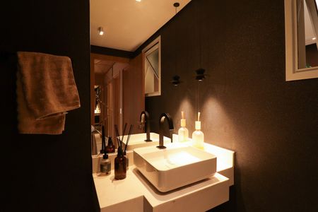 Apartamento à venda com 246m², 4 quartos e 5 vagasLavabo 1