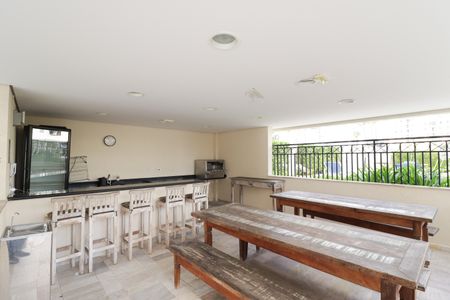 Apartamento à venda com 246m², 4 quartos e 5 vagasChurrasqueira