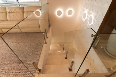 Apartamento à venda com 246m², 4 quartos e 5 vagasEscada