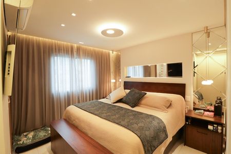 Apartamento à venda com 246m², 4 quartos e 5 vagasSuíte 3