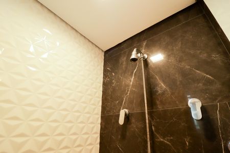 Apartamento à venda com 246m², 4 quartos e 5 vagasBanheiro da Suíte 3