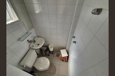 Apartamento à venda com 382m², 4 quartos e 3 vagasBanheiro de Serviço 