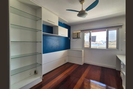 Apartamento à venda com 382m², 4 quartos e 3 vagasQuarto 