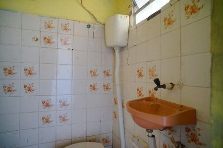 Banheiro  de kitnet/studio para alugar com 1 quarto, 30m² em Fonseca, Niterói