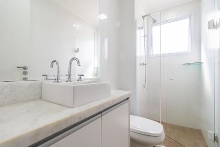 Apartamento para alugar com 64m², 2 quartos e 2 vagasBanheiro da Suíte