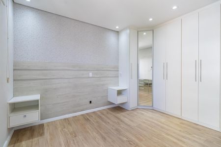 Apartamento para alugar com 64m², 2 quartos e 2 vagasSuíte