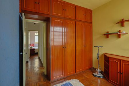 Apartamento à venda com 85m², 3 quartos e 1 vagaQuarto 2