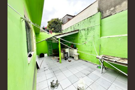 Casa à venda com 171m², 5 quartos e 2 vagas Casa à venda com 171m², 5 quartos e 2 vagasQuintal 2