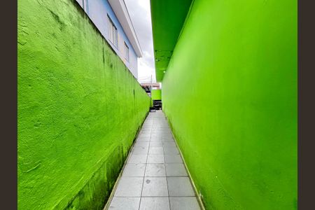 Casa à venda com 171m², 5 quartos e 2 vagas Casa à venda com 171m², 5 quartos e 2 vagasCorredor