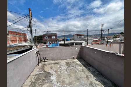 Casa à venda com 171m², 5 quartos e 2 vagas Casa à venda com 171m², 5 quartos e 2 vagasVaranda