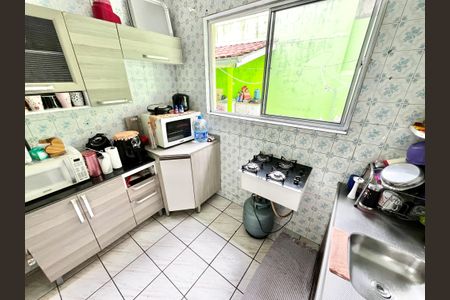 Casa à venda com 171m², 5 quartos e 2 vagas Casa à venda com 171m², 5 quartos e 2 vagasCozinha