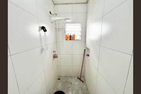 Casa à venda com 171m², 5 quartos e 2 vagas Casa à venda com 171m², 5 quartos e 2 vagasBanheiro da Suíte