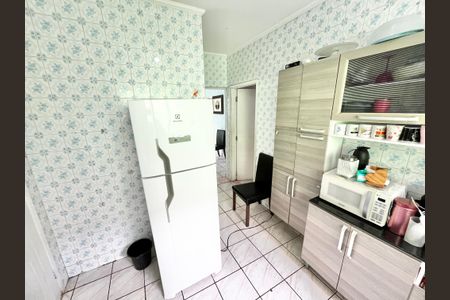 Casa à venda com 171m², 5 quartos e 2 vagas Casa à venda com 171m², 5 quartos e 2 vagasCozinha