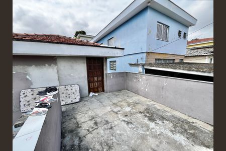 Casa à venda com 171m², 5 quartos e 2 vagas Casa à venda com 171m², 5 quartos e 2 vagasVaranda
