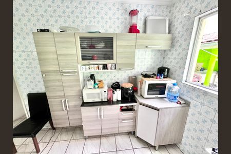 Casa à venda com 171m², 5 quartos e 2 vagas Casa à venda com 171m², 5 quartos e 2 vagasCozinha