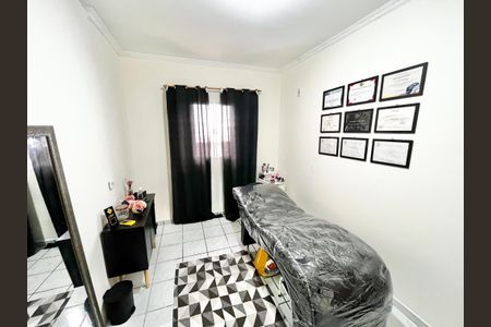 Casa à venda com 171m², 5 quartos e 2 vagas Casa à venda com 171m², 5 quartos e 2 vagasQuarto 3