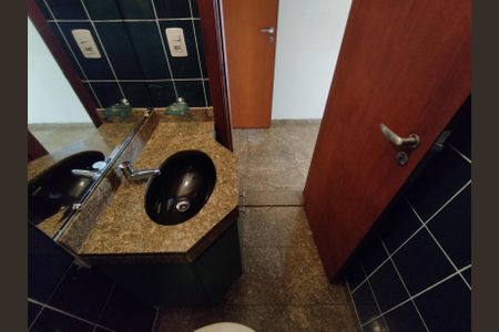 Apartamento à venda com 216m², 4 quartos e 3 vagasLavabo 
