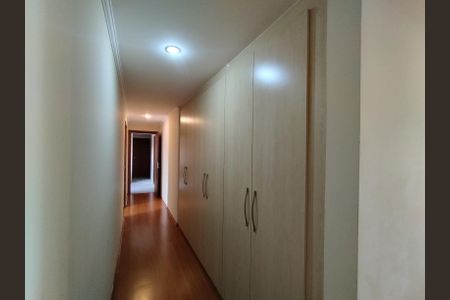 Apartamento à venda com 216m², 4 quartos e 3 vagasCorredor