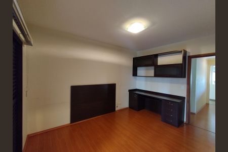 Apartamento à venda com 216m², 4 quartos e 3 vagasSuíte 