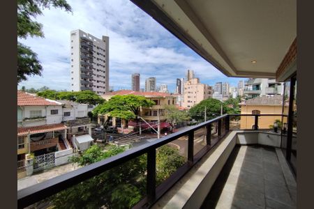 Apartamento à venda com 216m², 4 quartos e 3 vagasVaranda da Sala