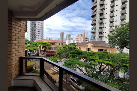 Apartamento à venda com 216m², 4 quartos e 3 vagasVista da Rua