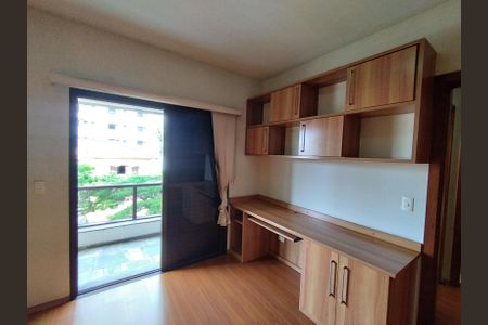 Apartamento à venda com 216m², 4 quartos e 3 vagasQuarto 