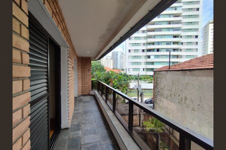 Apartamento à venda com 216m², 4 quartos e 3 vagasVaranda 