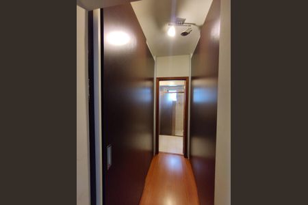 Apartamento à venda com 216m², 4 quartos e 3 vagasCloset 