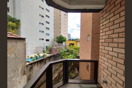 Apartamento à venda com 216m², 4 quartos e 3 vagasVaranda 
