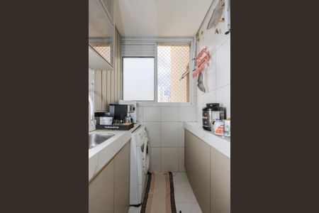 Apartamento à venda com 64m², 3 quartos e 1 vagaÁrea de Serviço