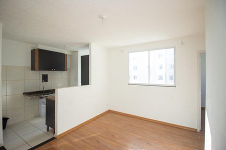 Sala de apartamento para alugar com 2 quartos, 50m² em Chácara Contagem, Contagem