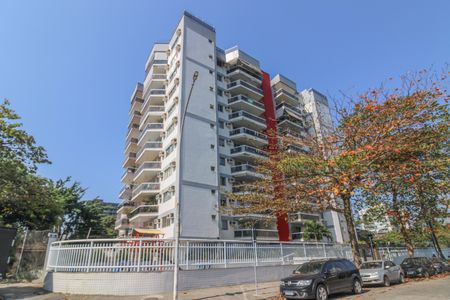 Apartamento para alugar com 98m², 3 quartos e 2 vagasFachada