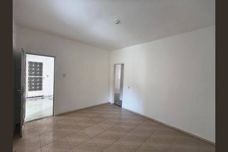 Casa para alugar com 70m², 1 quarto e sem vaga