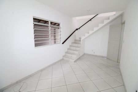 Sala 1 de casa para alugar com 3 quartos, 289m² em Jardim Satélite, São José dos Campos