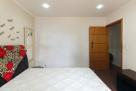 Quarto 1 de casa para alugar com 2 quartos, 110m² em Vila Nova Savoia, São Paulo