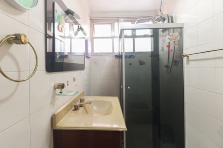 Casa à venda com 110m², 2 quartos e 2 vagasBanheiro 1