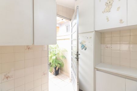 Casa à venda com 110m², 2 quartos e 2 vagasÁrea de Serviço 