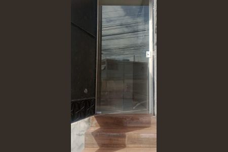 Fachada de kitnet/studio para alugar com 1 quarto, 20m² em Parada de Lucas, Rio de Janeiro