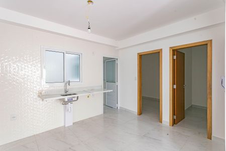 Sala e cozinha  de apartamento à venda com 2 quartos, 41m² em Sacomã, São Paulo