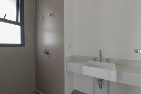 Apartamento à venda com 143m², 3 quartos e 2 vagasBanheiro da Suíte 2